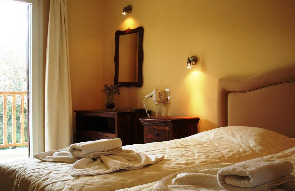 Virginia Hotel Samos Town Exterior foto